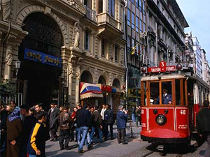 Beyoğlu'nun bu mahalleleri riskli alan olarak ilan edildi - Son Dakika