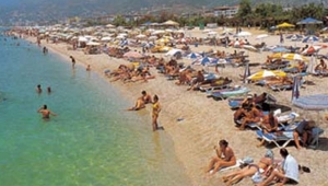 Antalya otelleri bayramda doldu taştı