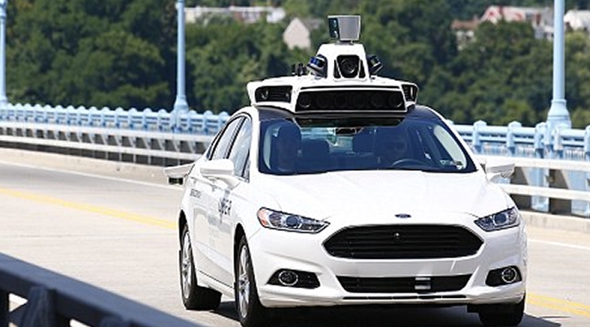 Sürücüsüz araçlarla yolcu taşıma hizmetine başlandı