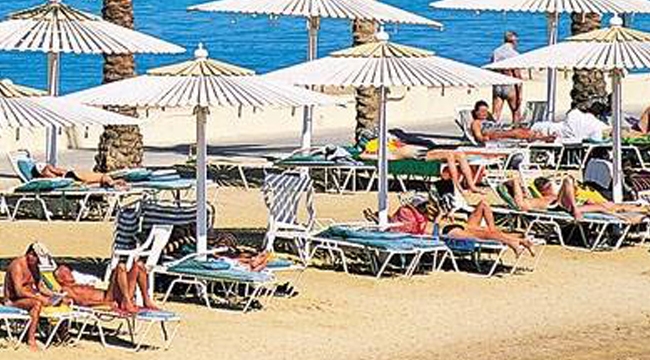 Turizm gelirleri geçen yıla oranla yüzde 32.7 düştü