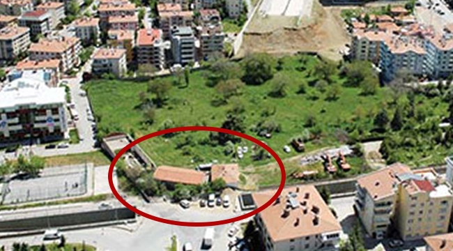 Başkent'te 1071 Malazgirt Bulvarı yolu üzerinde bulunan o gecekondu kaldırıldı