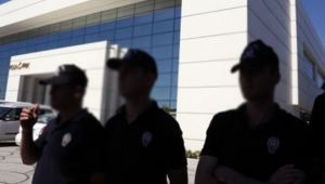 FETÖ’cü şirketlerde "ticaretin aksamaması" için 8 yeni madde