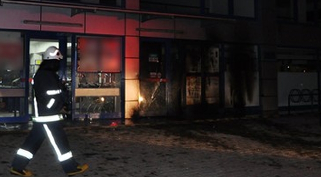 Son dakika Antalya haberleri: Zincir markete molotoflu ve pompalı tüfekli saldırı