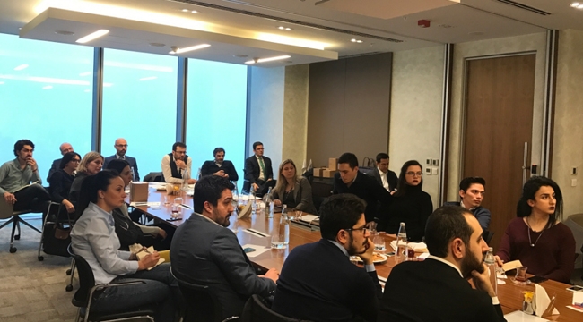 Gayrimenkul ve Teknoloji başlıklı yuvarlak masa toplantısı yapıldı