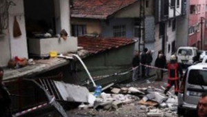 Son dakika haberi: Kağıthane'de bomba gibi patlayan tüp paniğe neden oldu