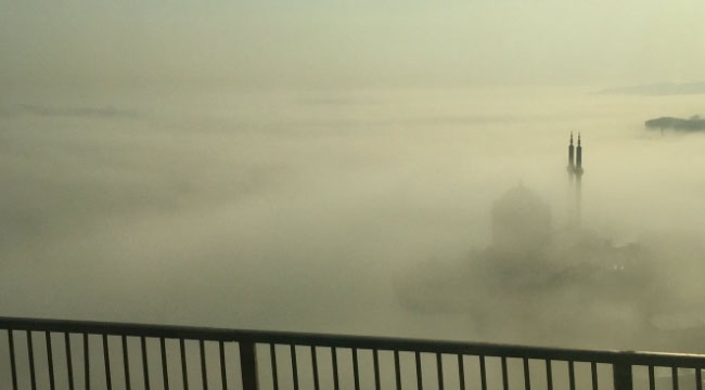 Bu sabah İstanbul Boğazı sis nedeniyle gemi geçişlerine kapatıldı