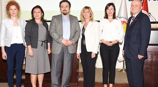 Egeli sanayiciler ve inşaat sektörü temsilcileri bir araya geldi