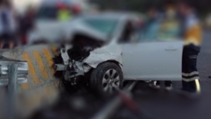 Kadıköy E-5'te sabaha karşı feci trafik kazası: 1 ölü