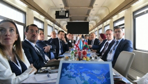 Bakü - Tiflis - Kars Demiryolu üzerinde ilk sefer, ilk yolculuk heyecanı