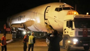 Antalya yollarında yolcu uçağı böyle taşındı