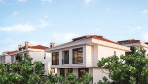 Asrın Konakları Marina'da CNR Emlak fuarına özel villa alana Jeep hediye