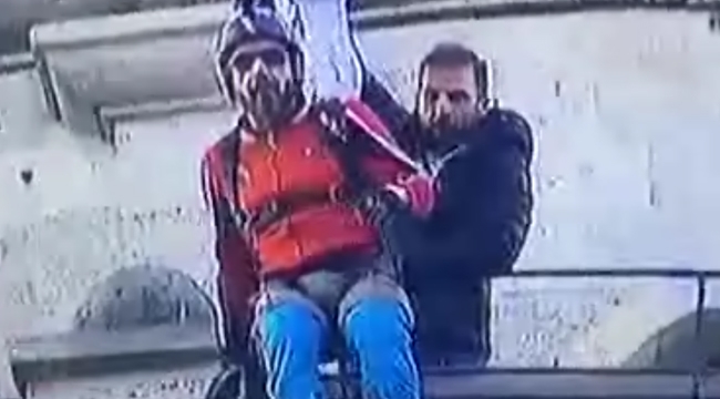 Cengiz Koçak, Hazerfan Çelebi gibi Galata Kulesi'nden atladı