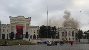 Son dakika haberi: İstanbul Üniversitesi Beyazıt Kampüsü'nde korkutan yangın