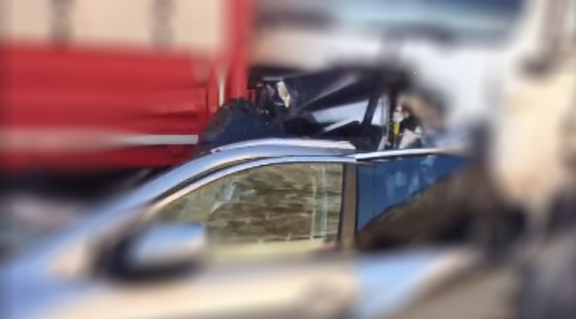 TEM'de 8 aracın karıştığı trafik kazasında 10 kilometrelik kuyruk oluştu