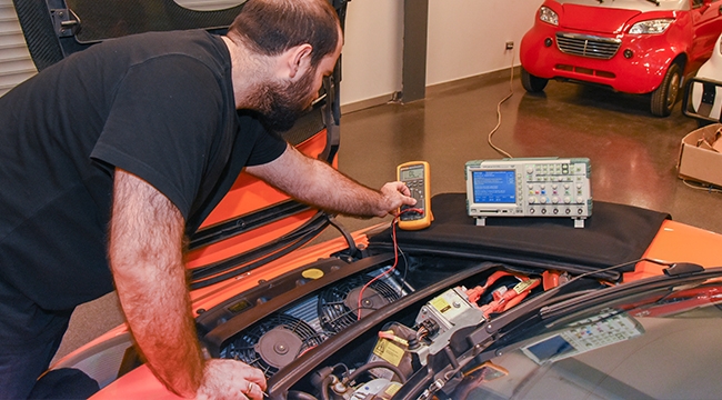 Ağaoğlu'nun hediye ettiği Tesla ile alakalı İTÜ'den flaş açıklama