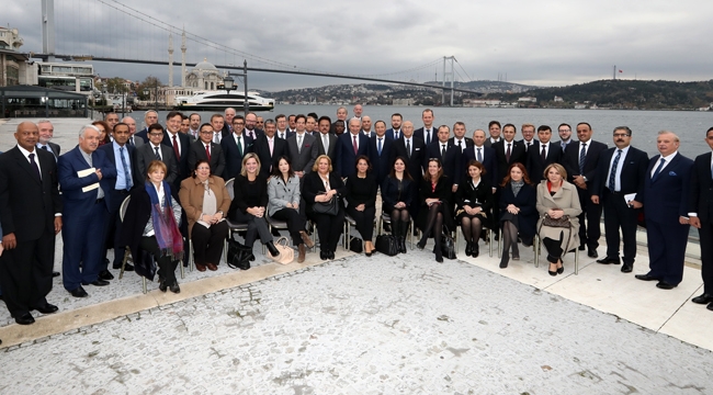Başkan Uysal, İstanbul'da görevli Başkonsoloslarla buluştu