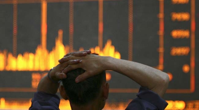 Bitcoin çöküyor mu? Değer kaybı her gün artan Bitcoin yatırımcıları zarar içinde....