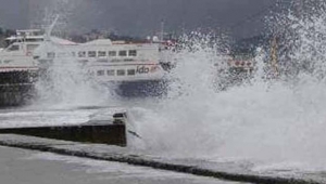 Şiddetli fırtına İstanbul'da Deniz ulaşımını aksattı! BUDO ve İDO seferleri iptal...