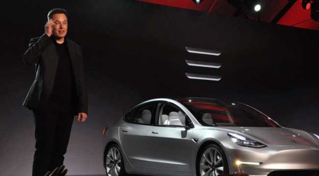 Musk: Tesla`da işçi çıkarmaları başlıyor