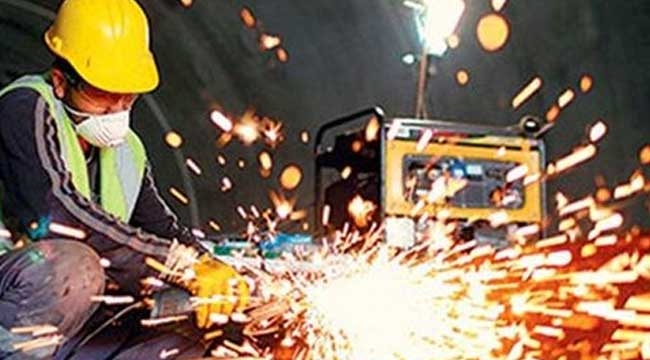 Sanayi üretimi Nisan'da arttı