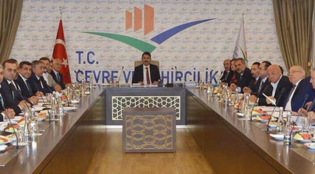 Bakan Kurum, İnşaat sektörü temsilcilerini kabul etti