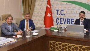Bakan Kurum Üsküdar ve Beyoğlu Belediye Başkanları ile görüştü