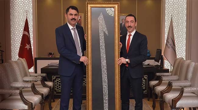 Emlak Konut Genel Müdürü Gedikli Bakan Kurum'u ziyaret etti