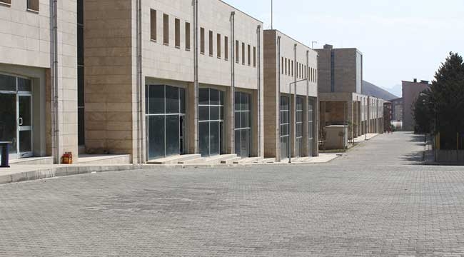 TOKİ, Bitlis’te 287 adet iş yerini satışa çıkardı
