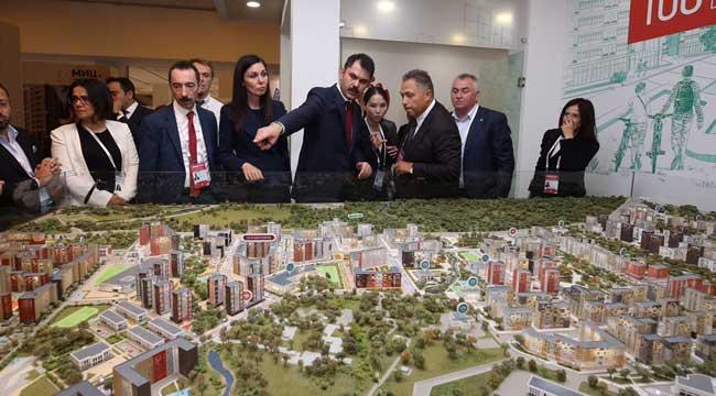 Bakan Kurum Rusya Proestate Emlak Fuarı açılışını yaptı