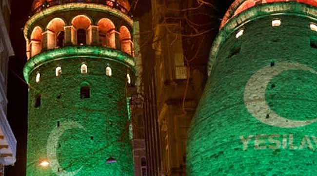 Galata Kulesi’ne Yeşilay logosu