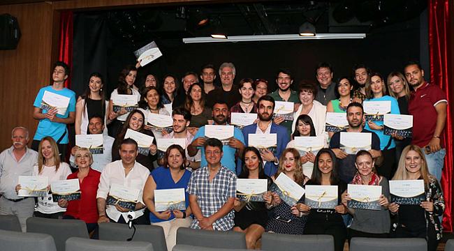 MEZUN OLDULAR, SERTİFİKALARINI ALDILAR