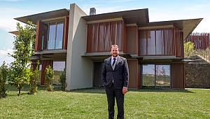 Düşler Vadisi projesinin örnek villaları görücüye çıktı.