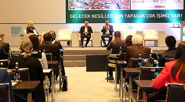 "6. Ulusal Her Yönüyle Kentsel Dönüşüm Kongresi"nde Ödüller Sahiplerine Verildi