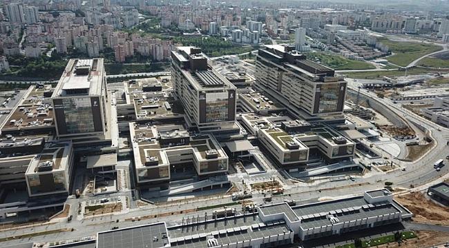 Başakşehir Çam ve Sakura Şehir Hastanesi tam kapasite resmen açıldı
