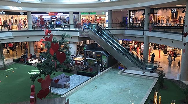 Desa Bodrum'da mağaza açtı