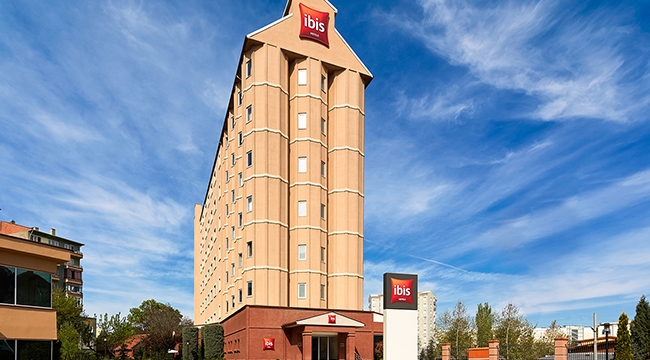 Akfen GYO 19 otel için kira sözleşmesini yeniledi