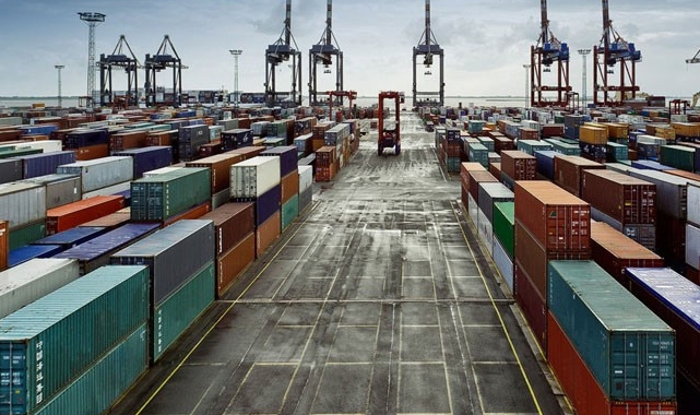 2022 Ocak-Nisan döneminde ihracat %21.6, ithalat %40.2 arttı