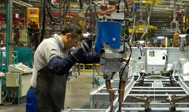 Sanayi üretimi yıllık yüzde 1 arttı