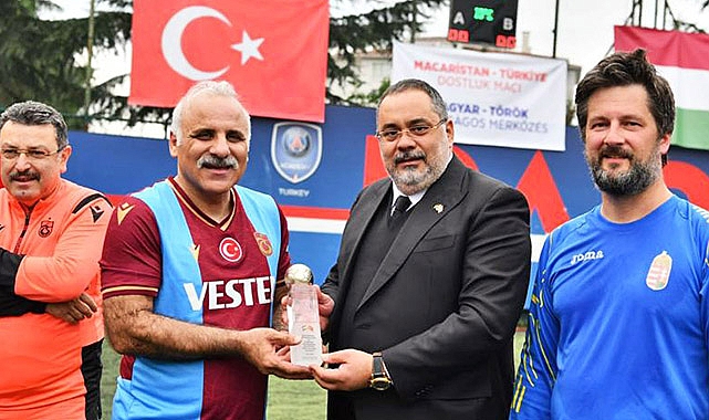 Yeşil sahada Trabzonspor, halı sahada 'dostluk' kazandı