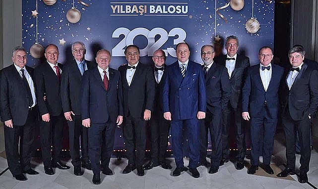 Boya sektörü İstanbul'da "Yılbaşı Balosu" etkinliğinde buluştu
