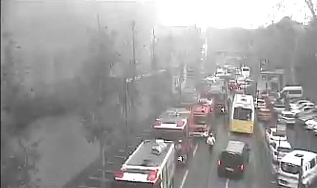 İstanbul'da Çırağan Sarayı'nda korkutan yangın! Çırağan Otel bölümü yanıyor itfaiye müdahale ediyor...