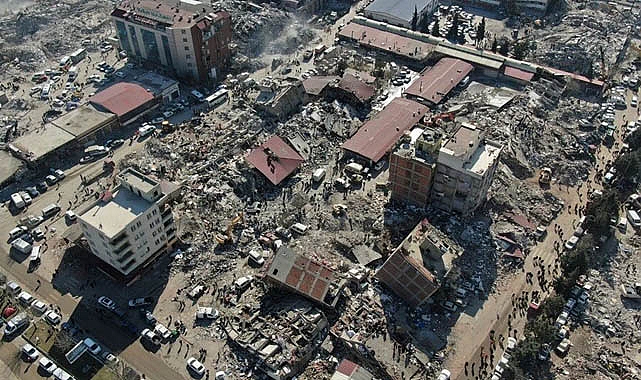 Depremzede kamu personeline fazla çalışma ücreti kararı Resmi Gazete'de