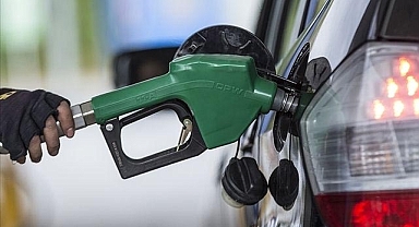 Motorin ve benzin fiyatlarına KDV zammı! Akaryakıta zam var...