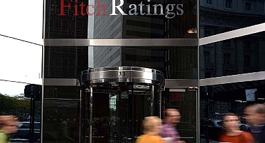 Fitch, uzun aradan sonra Türkiye için revizeye gitti
