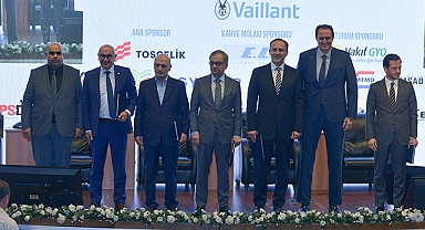 2023 Yapılarda Dönüşüm Zirvesi Gayrimenkul sektörünü bir araya getirdi