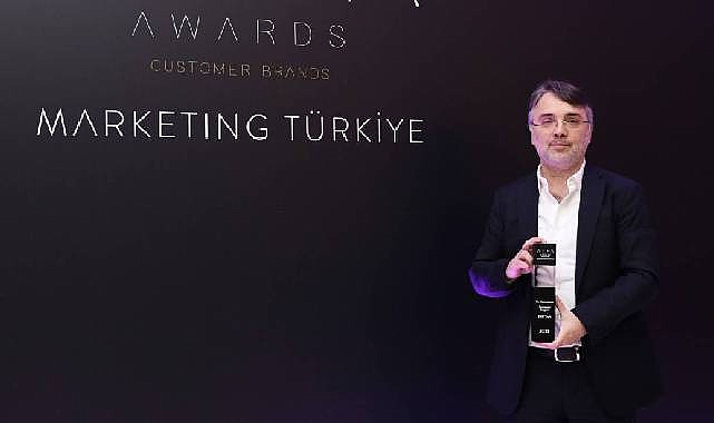 SUR Yapı Yılın Tüketici Markası Seçildi