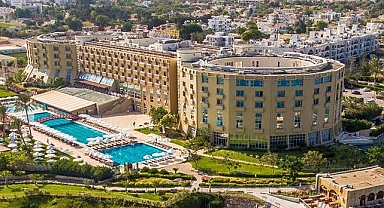 #AKFGY Kıbrıs Girne Merit Park hotel satışını tamamladı!