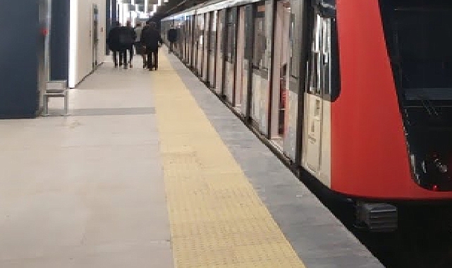 M3 Bakırköy-Kayaşehir Metro Hattı'nda arıza nedeniyle seferler aksadı!