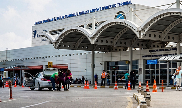 Sabiha Gökçen ve Antalya'da uçuş ve yolcu rekorları kırıldı!