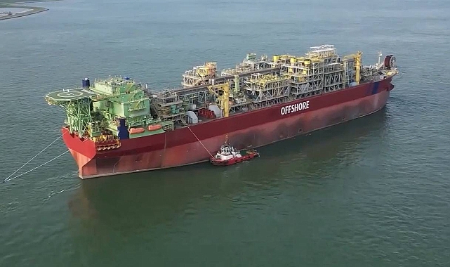 Türkiye'nin yeni yüzer doğal gaz üretim tesisi yola çıktı! İsmi ne olacak?